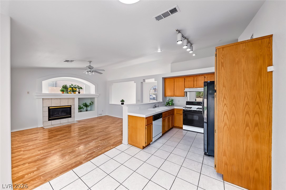 6248 Dundee Port Avenue Las Vegas NV 89110