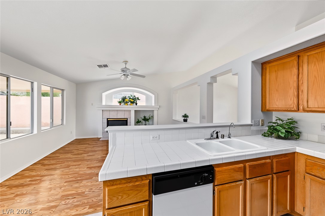 6248 Dundee Port Avenue Las Vegas NV 89110