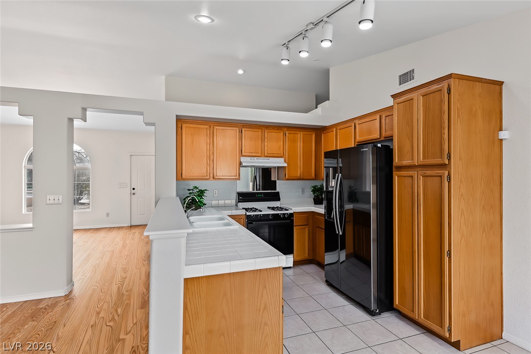 6248 Dundee Port Avenue Las Vegas NV 89110