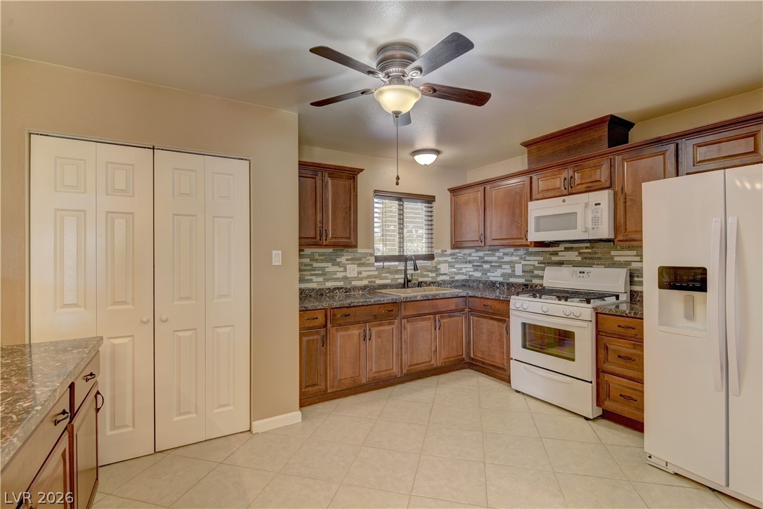 3896 Acapulco Avenue Las Vegas NV 89121