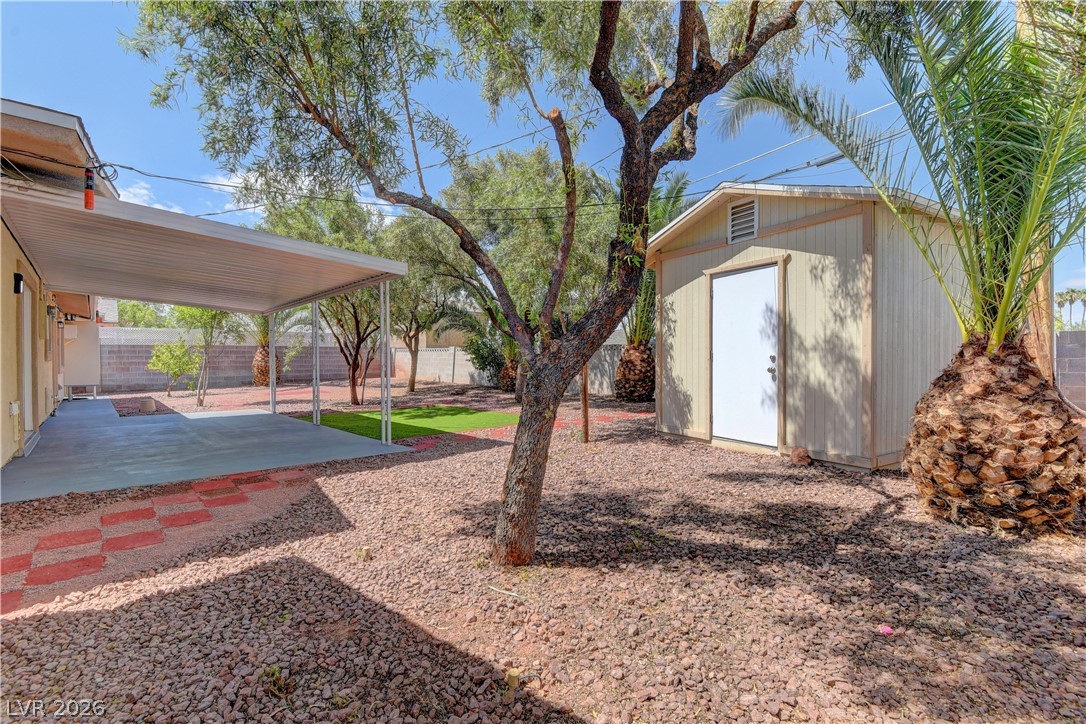 3896 Acapulco Avenue Las Vegas NV 89121