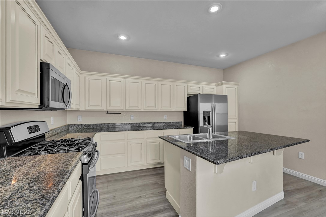 12052 Hathaway Pines Lane Las Vegas NV 89138