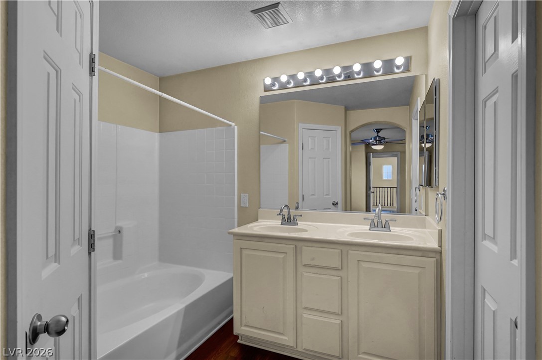 12052 Hathaway Pines Lane Las Vegas NV 89138