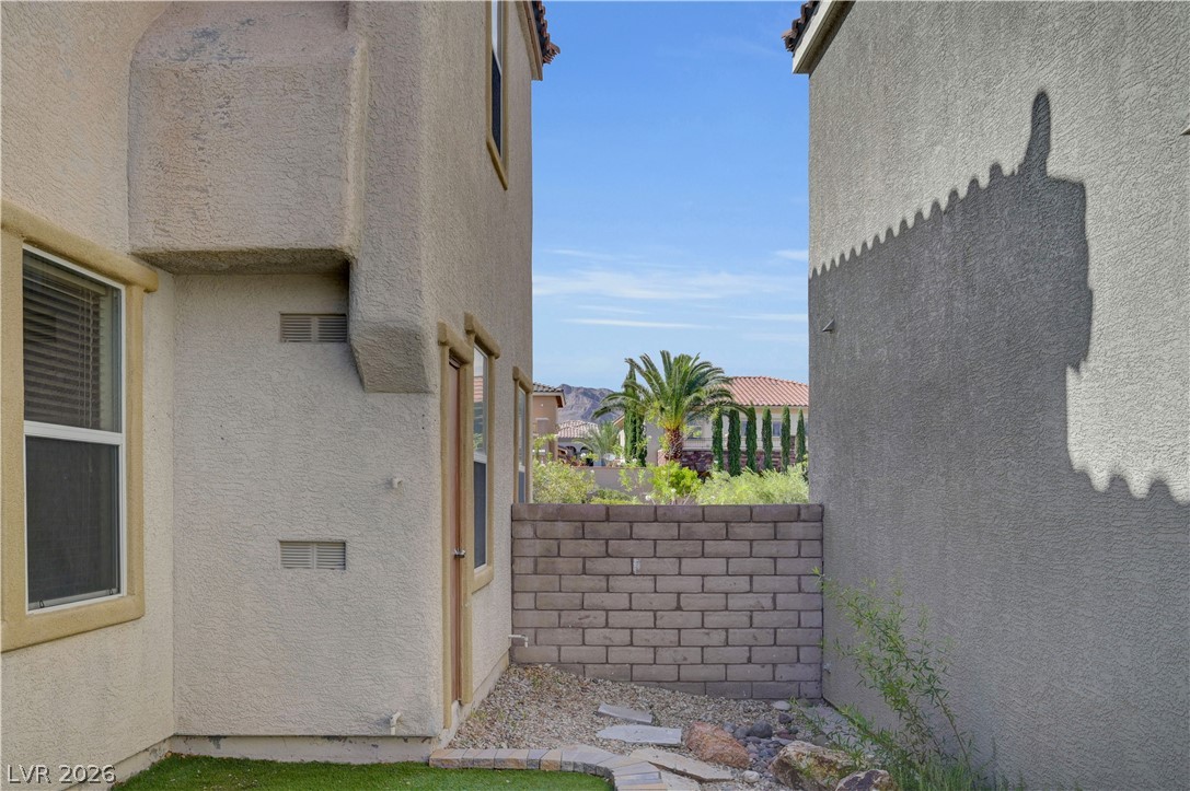 12052 Hathaway Pines Lane Las Vegas NV 89138