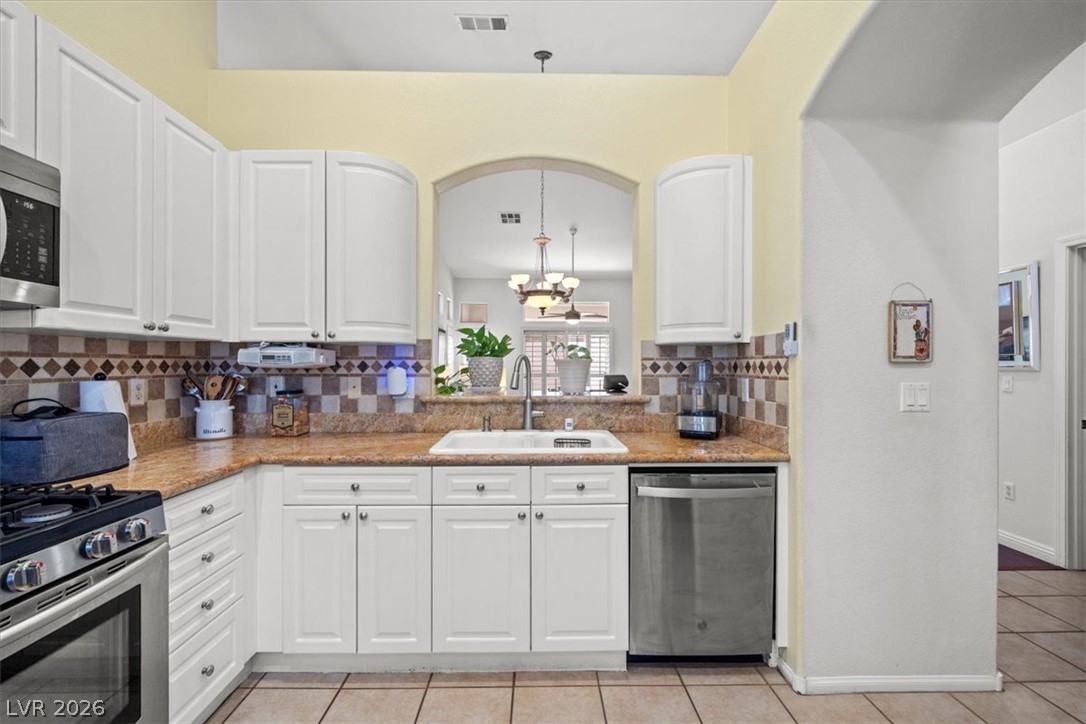 9641 Meeks Bay Avenue Las Vegas NV 89148