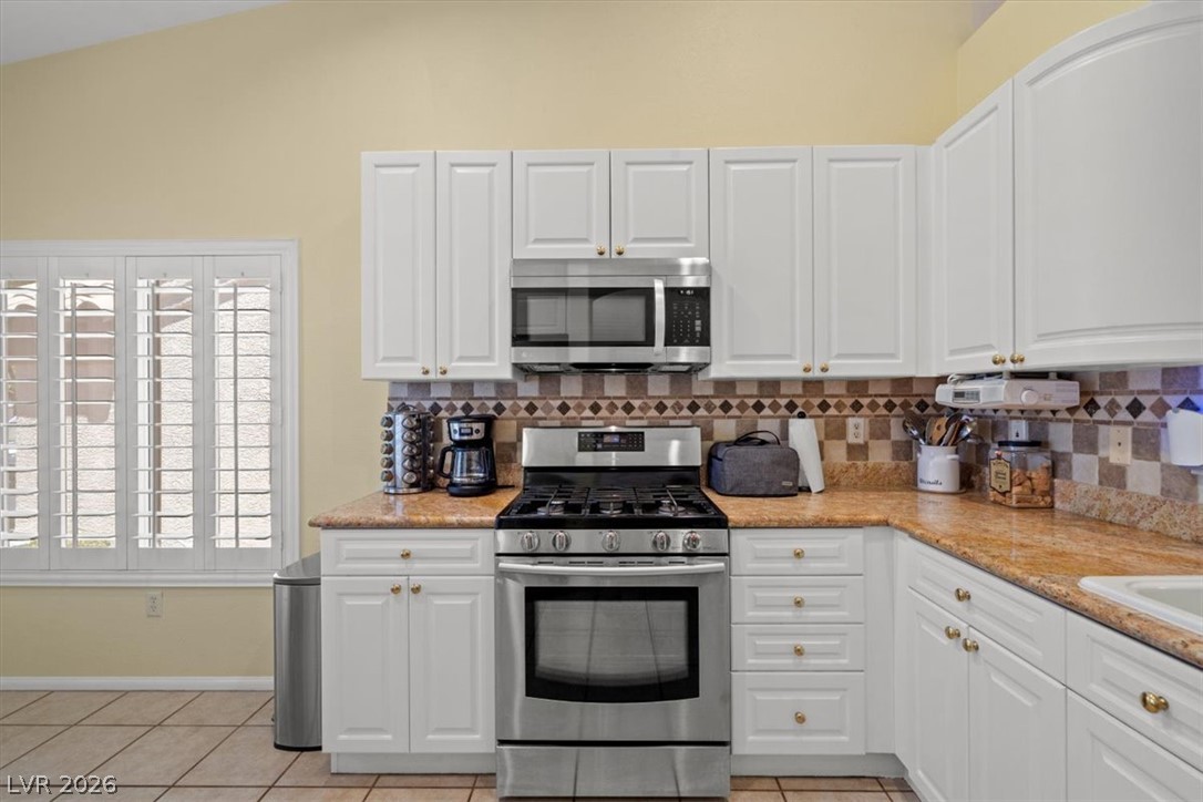 9641 Meeks Bay Avenue Las Vegas NV 89148