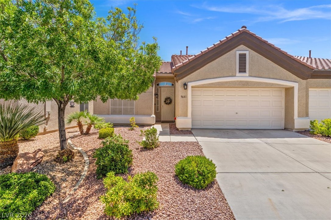 9641 Meeks Bay Avenue Las Vegas NV 89148