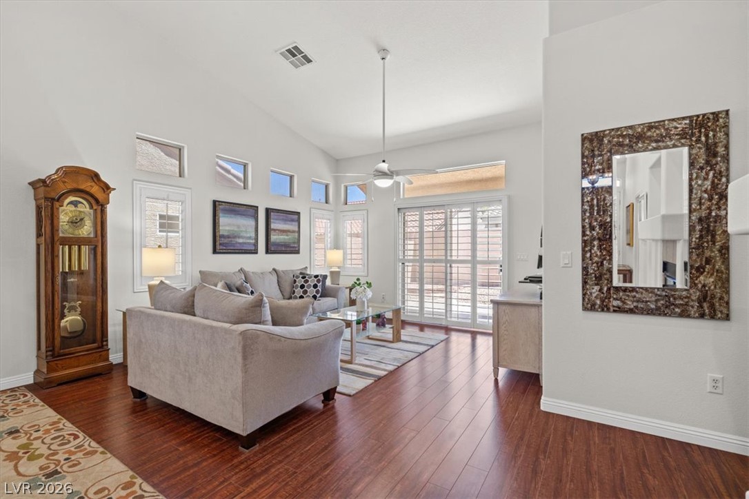 9641 Meeks Bay Avenue Las Vegas NV 89148