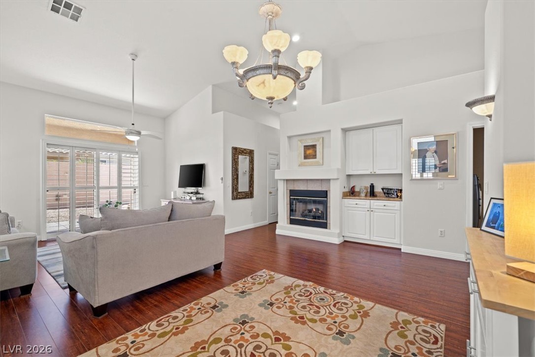 9641 Meeks Bay Avenue Las Vegas NV 89148