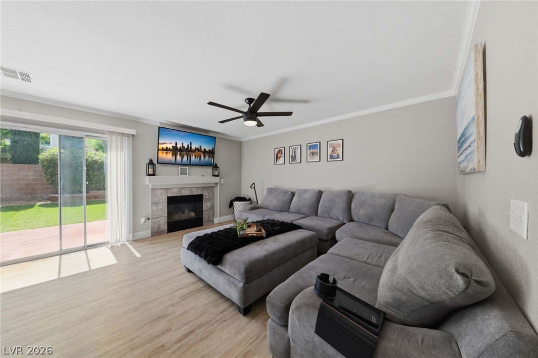9825 Via Delores Avenue Las Vegas NV 89117