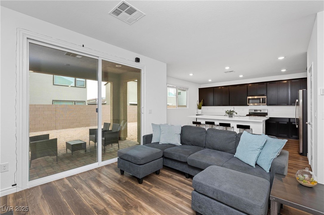 4348 Bayley Skye Avenue Las Vegas NV 89141