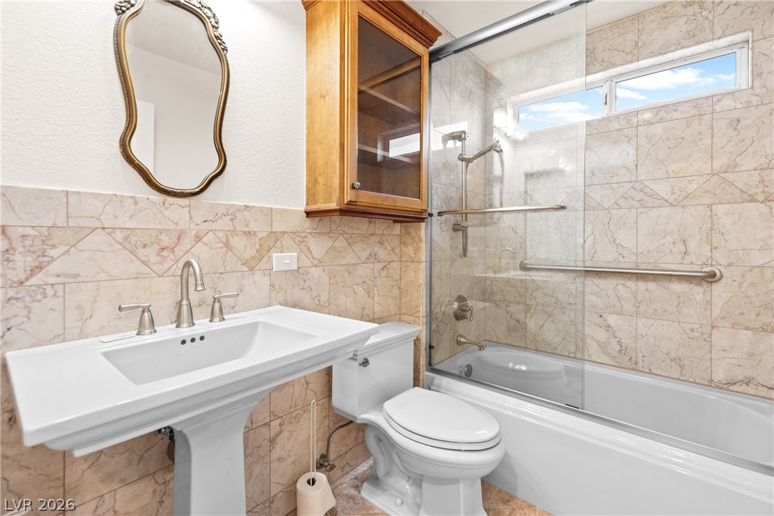 8821 Sandspring Drive Las Vegas NV 89134