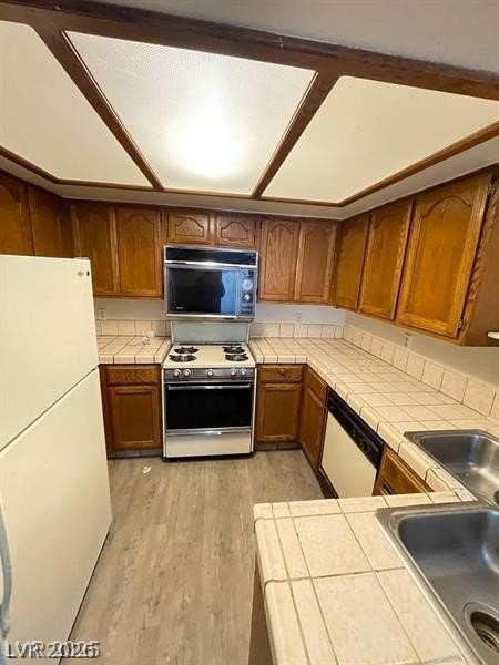 5709 Goldmount Avenue Las Vegas NV 89107