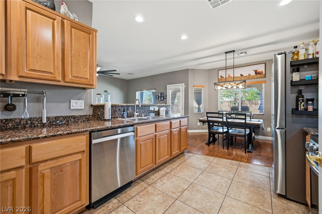 6053 Sea Cliff Cove Street North Las Vegas NV 89031