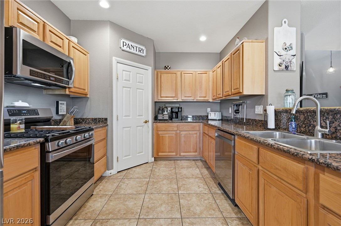 6053 Sea Cliff Cove Street North Las Vegas NV 89031