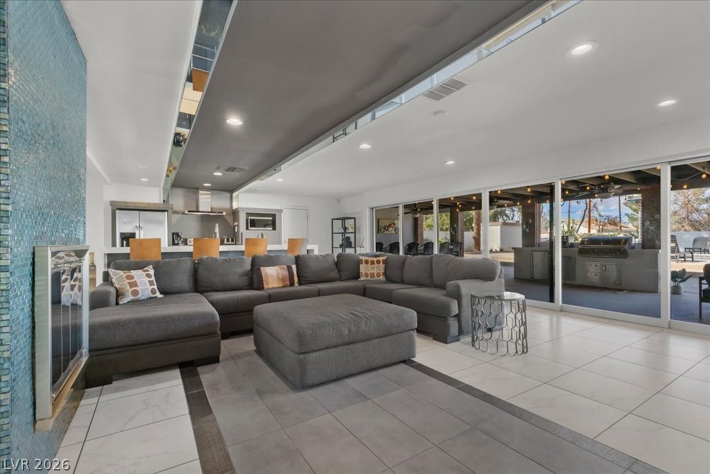 2880 East Quail Avenue Las Vegas NV 89120
