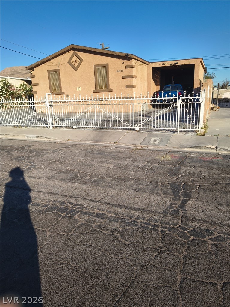 6023 Great Smoky Avenue Las Vegas NV 89156