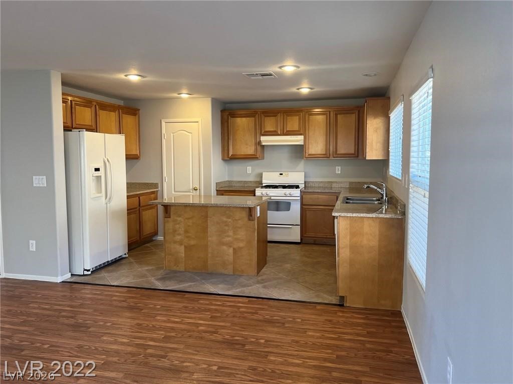 7320 Camden Pine Avenue Las Vegas NV 89129