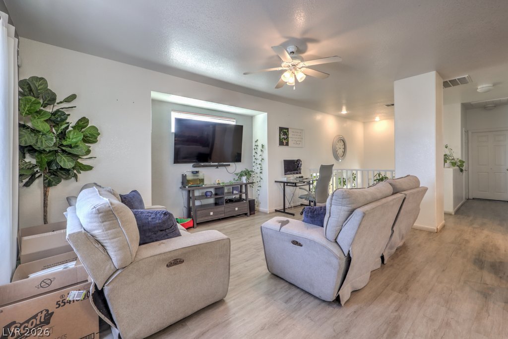 3592 Gloucester Gate Street Las Vegas NV 89122