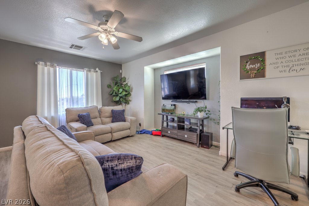 3592 Gloucester Gate Street Las Vegas NV 89122