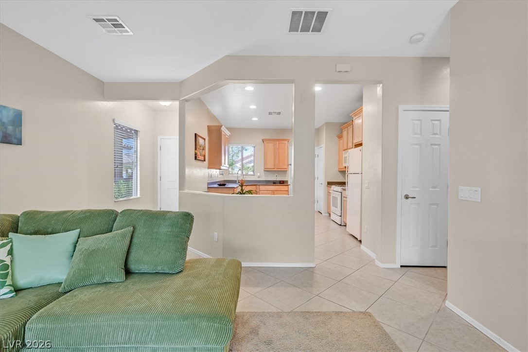6097 Falconer Avenue Las Vegas NV 89122