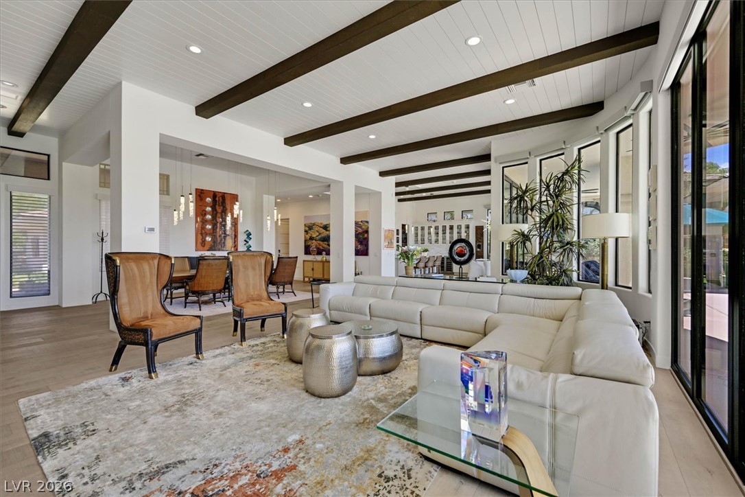 19 Club Vista Drive Henderson NV 89052