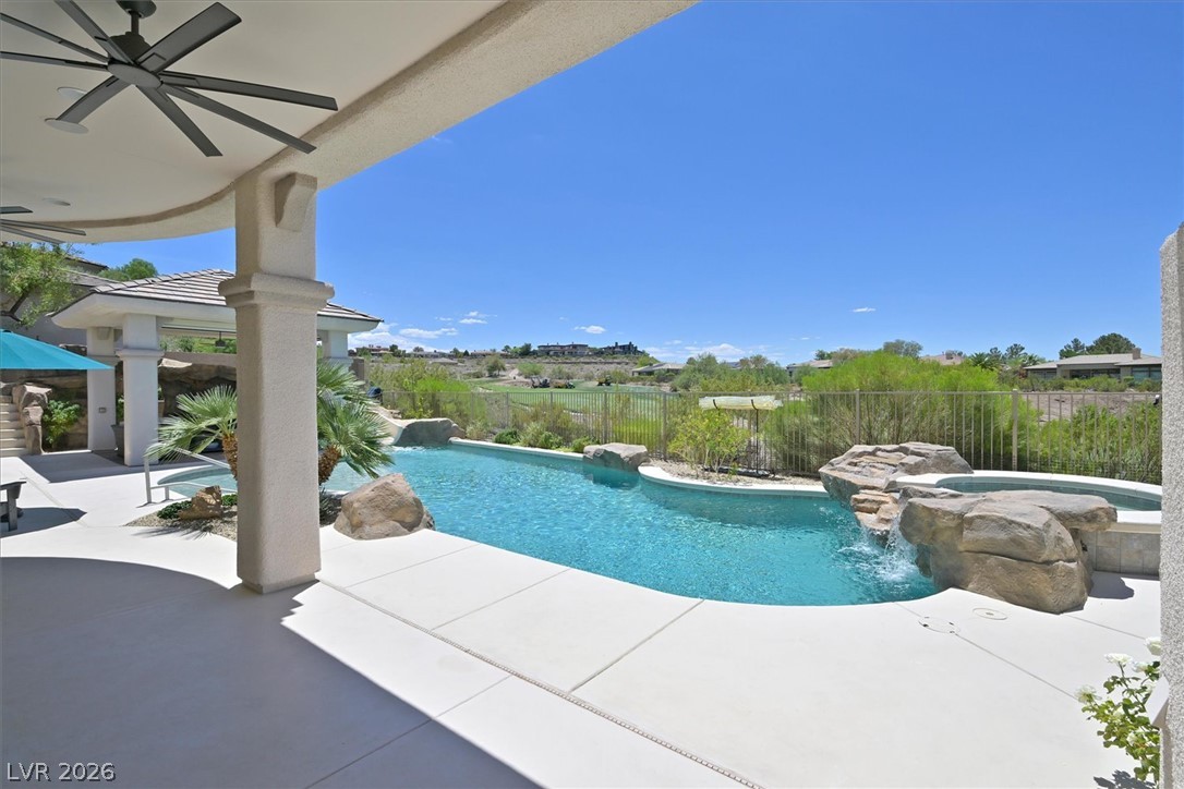19 Club Vista Drive Henderson NV 89052