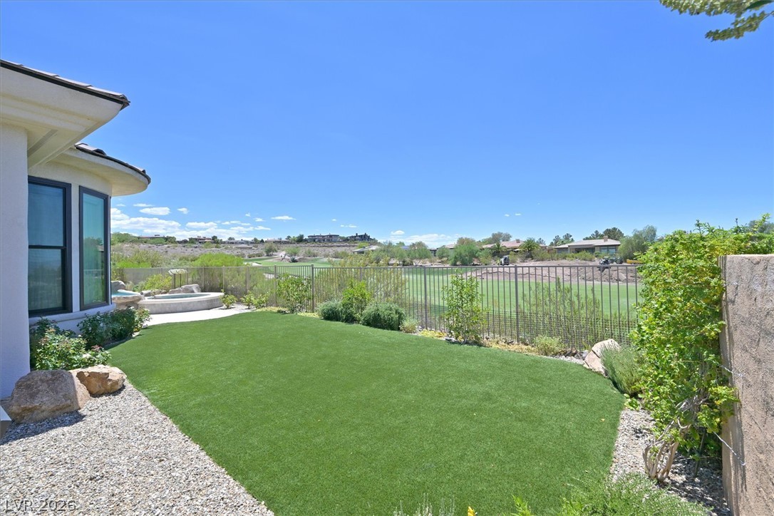 19 Club Vista Drive Henderson NV 89052