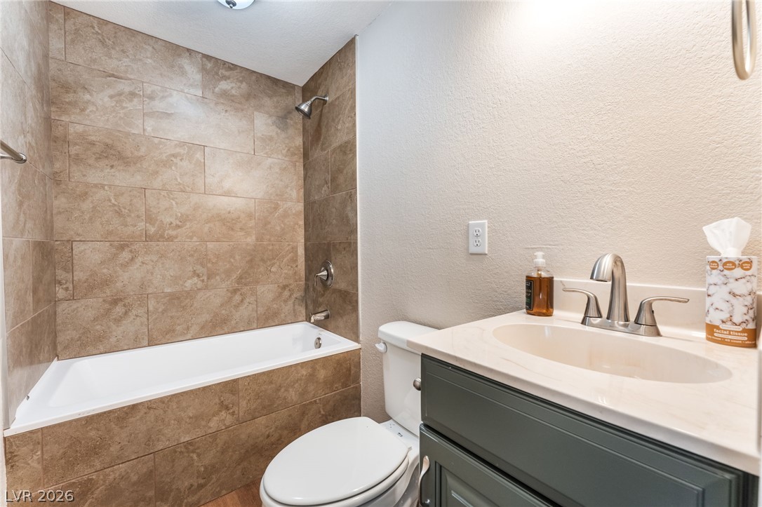 3882 Chinchilla Avenue Las Vegas NV 89121