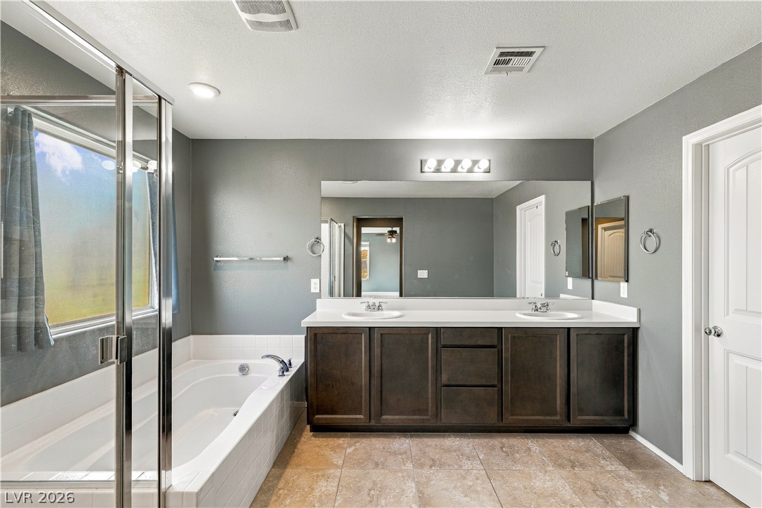 10593 Giant Cardon Street Las Vegas NV 89179