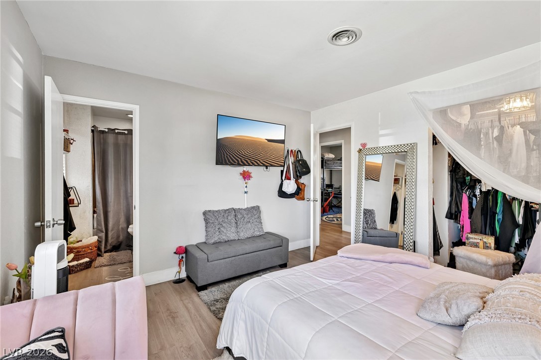 1528 Saylor Way Las Vegas NV 89108