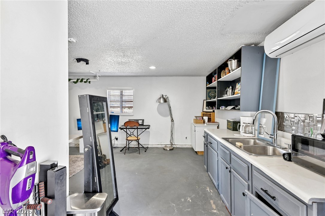 1528 Saylor Way Las Vegas NV 89108