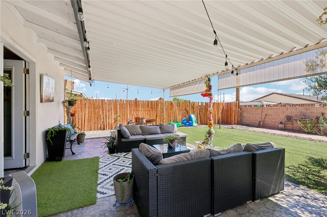1528 Saylor Way Las Vegas NV 89108