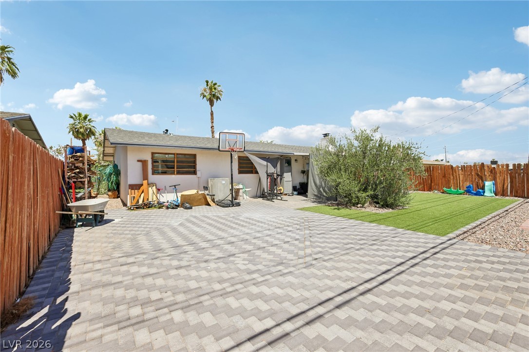 1528 Saylor Way Las Vegas NV 89108