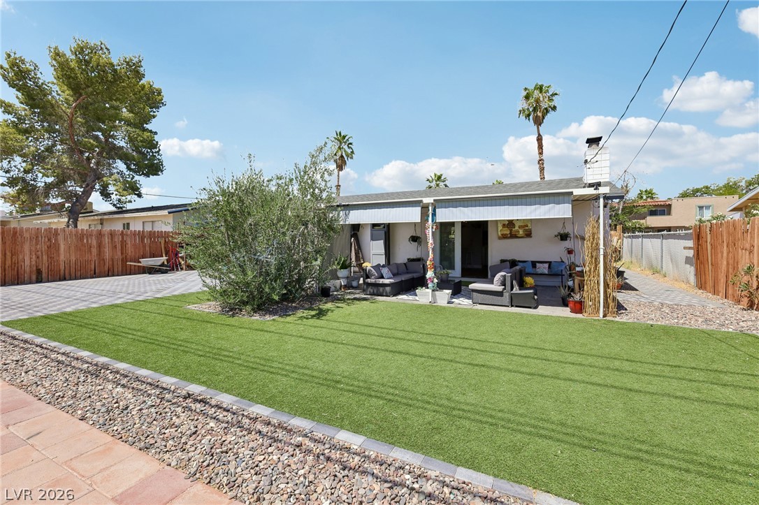 1528 Saylor Way Las Vegas NV 89108