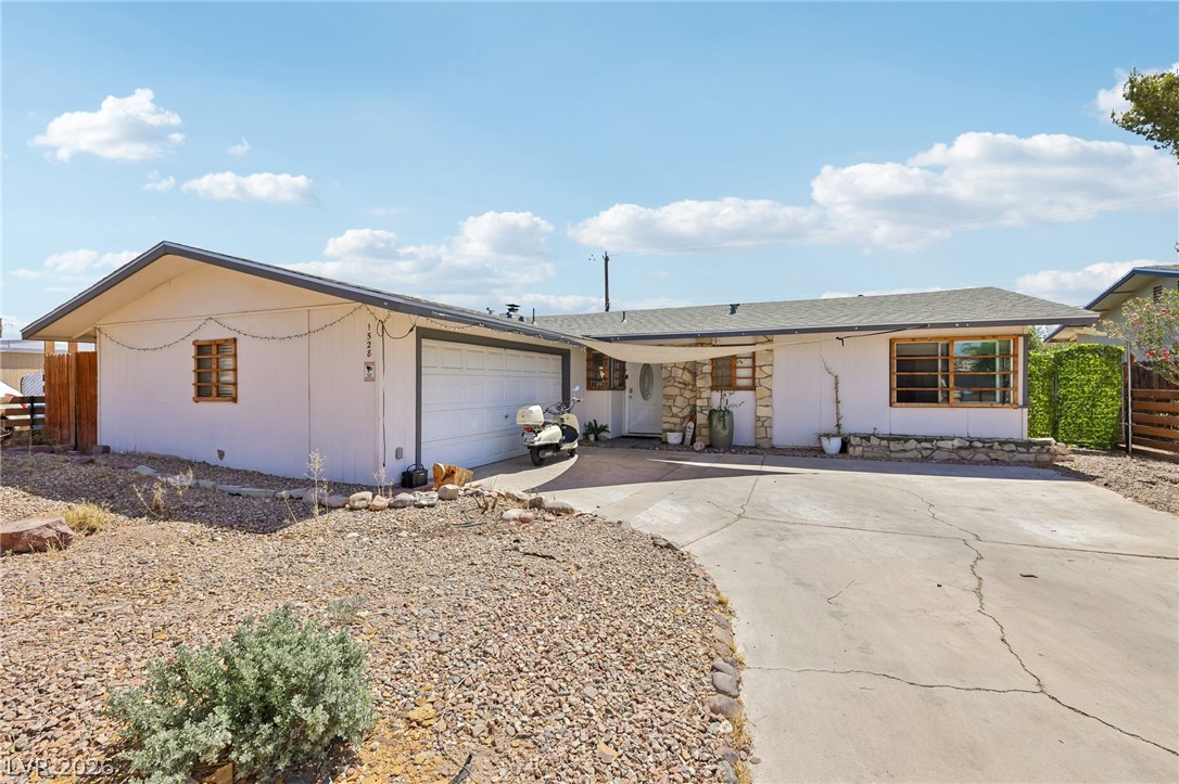 1528 Saylor Way Las Vegas NV 89108