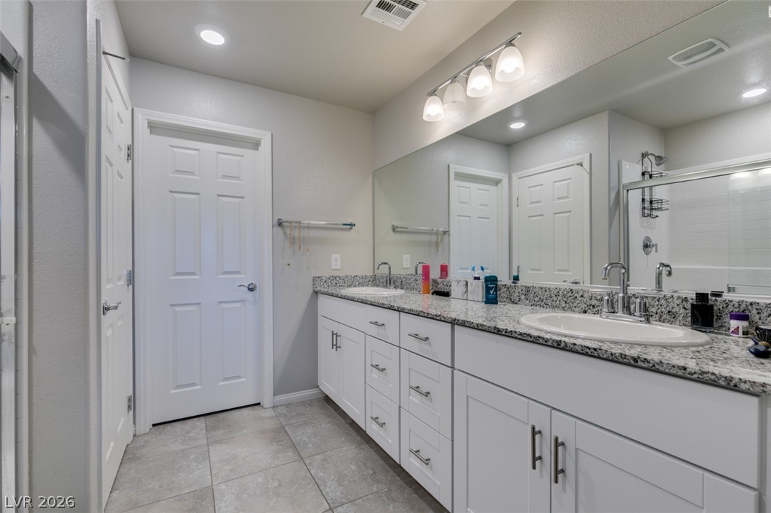 7239 Glimmer Point Street North Las Vegas NV 89084