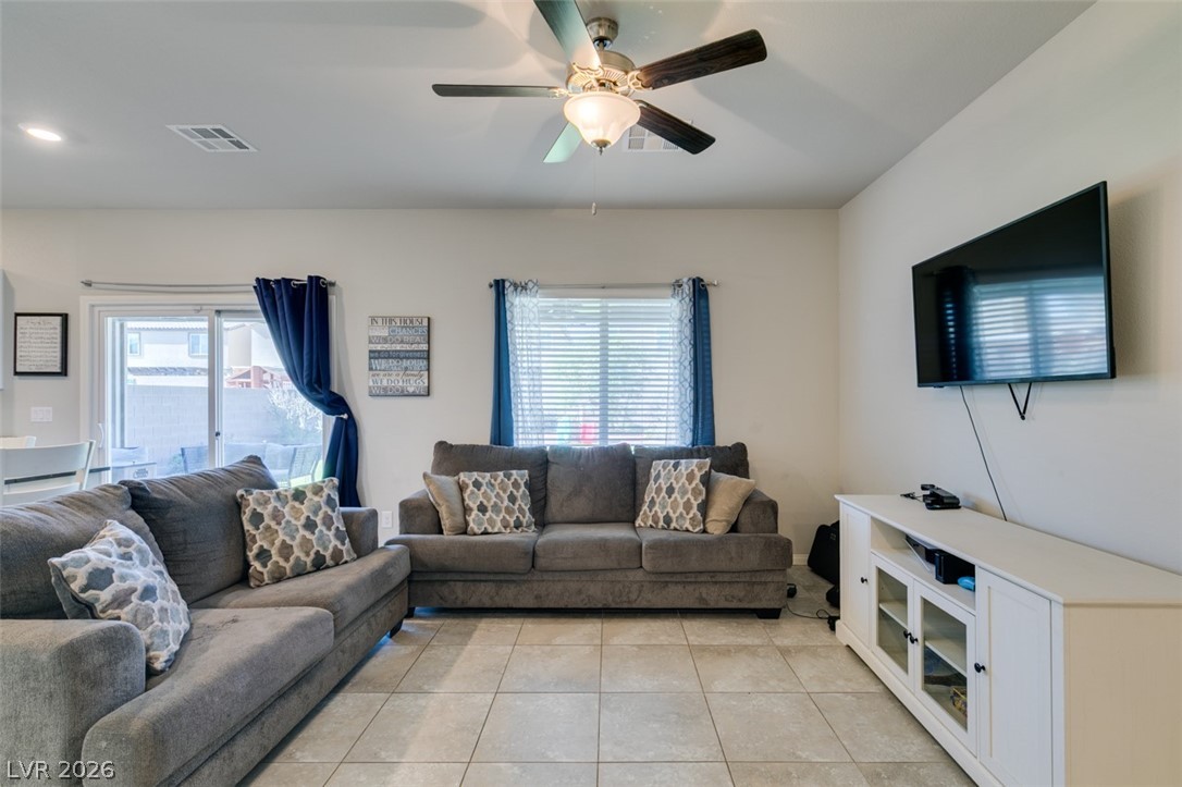 7239 Glimmer Point Street North Las Vegas NV 89084