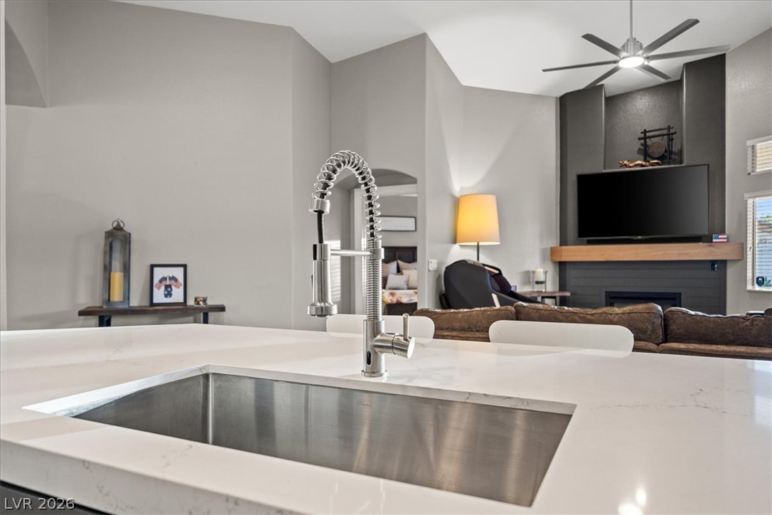 6717 Hawthorne Creek Court Las Vegas NV 89131