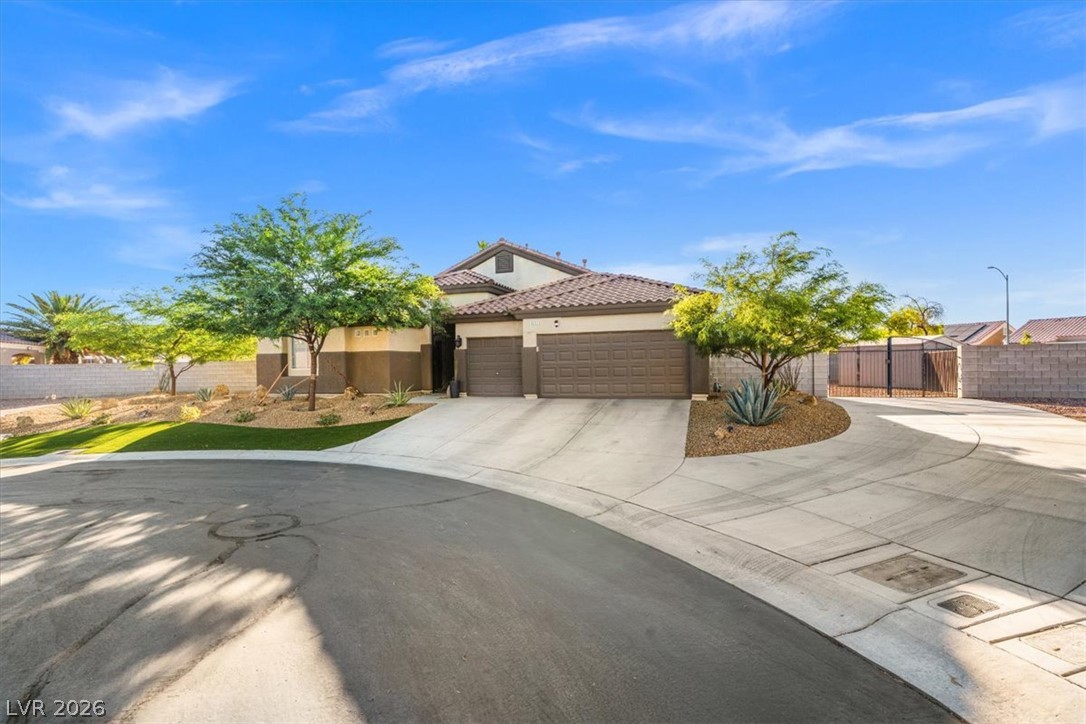 6717 Hawthorne Creek Court Las Vegas NV 89131