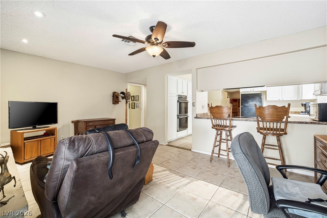 4677 La Fonda Drive Las Vegas NV 89121