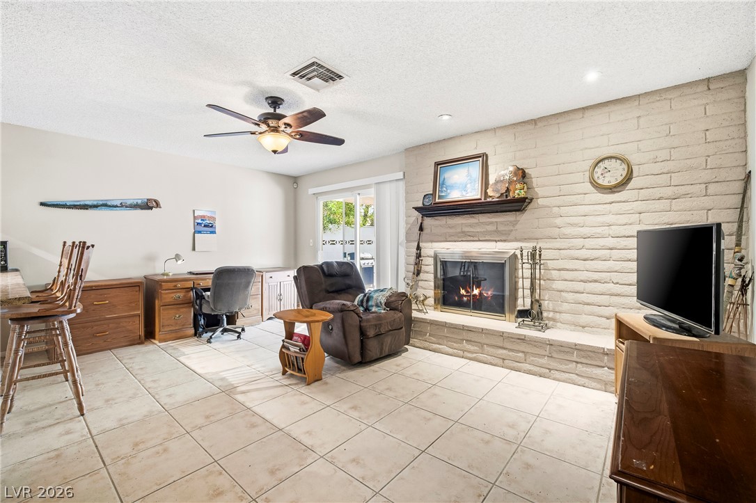 4677 La Fonda Drive Las Vegas NV 89121