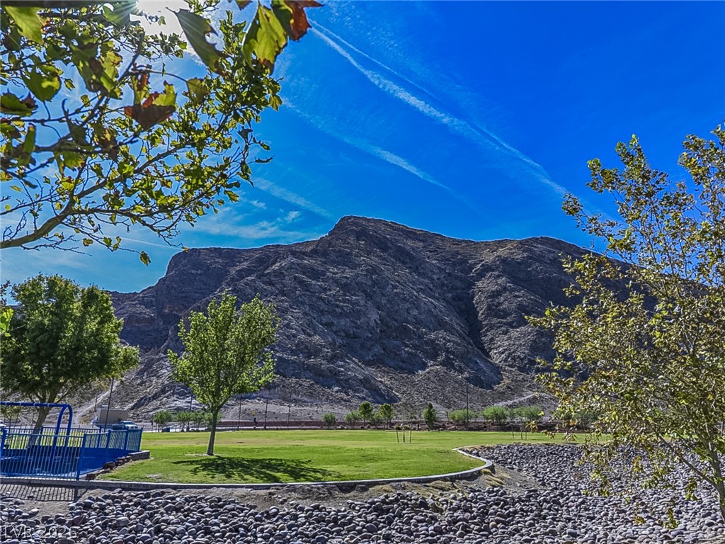 3725 Shanagolden Street Las Vegas NV 89129
