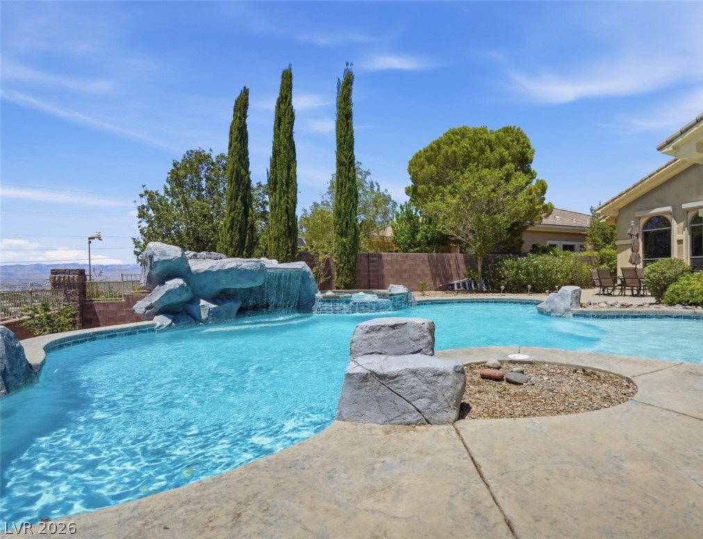 2266 Driftwood Tide Avenue Henderson NV 89052
