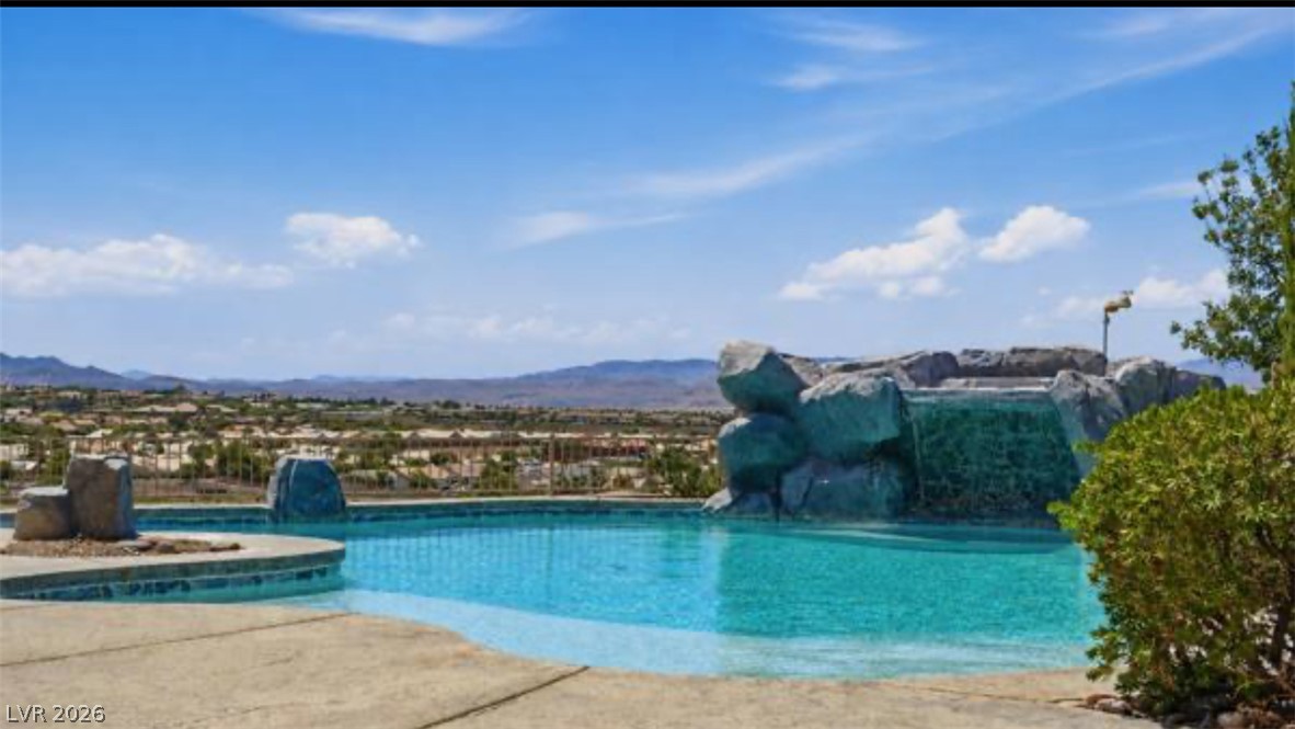 2266 Driftwood Tide Avenue Henderson NV 89052