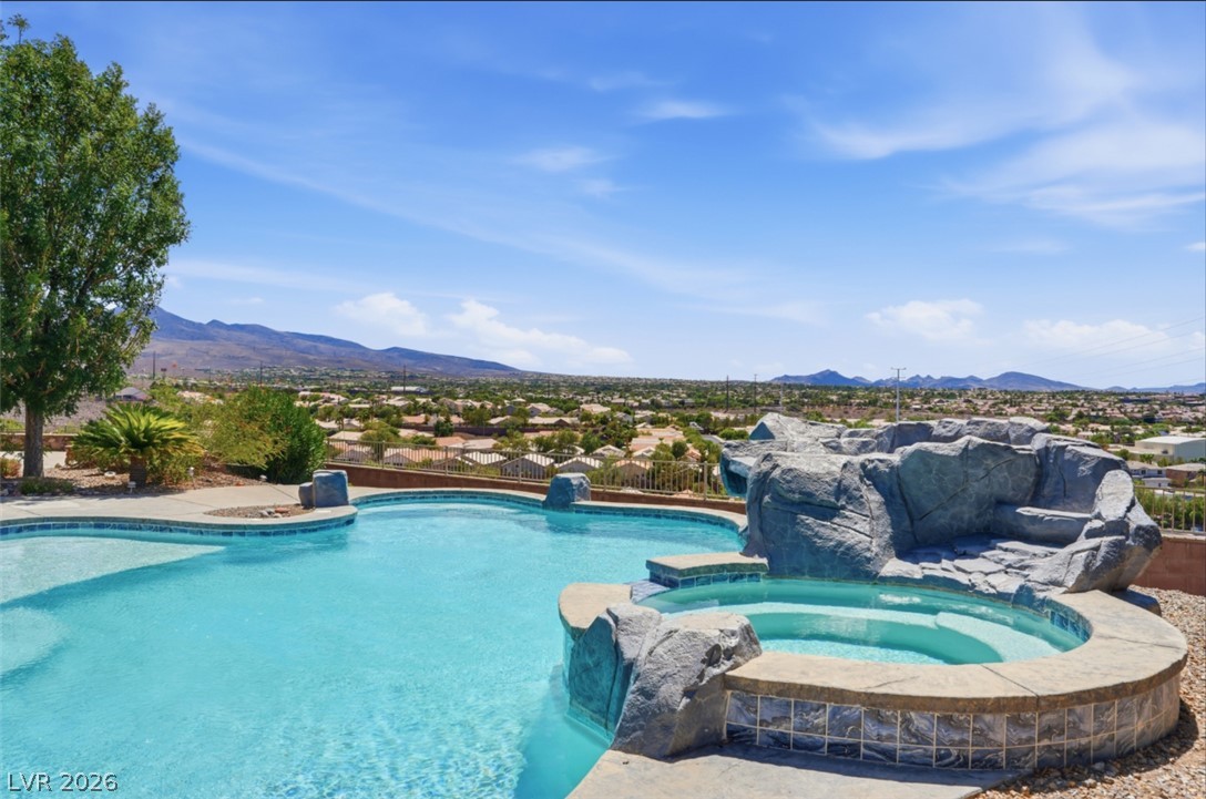 2266 Driftwood Tide Avenue Henderson NV 89052