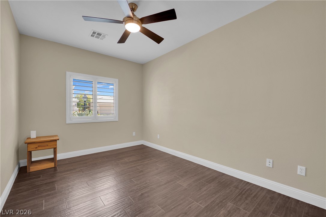 5812 Bargull Bay Avenue Las Vegas NV 89131