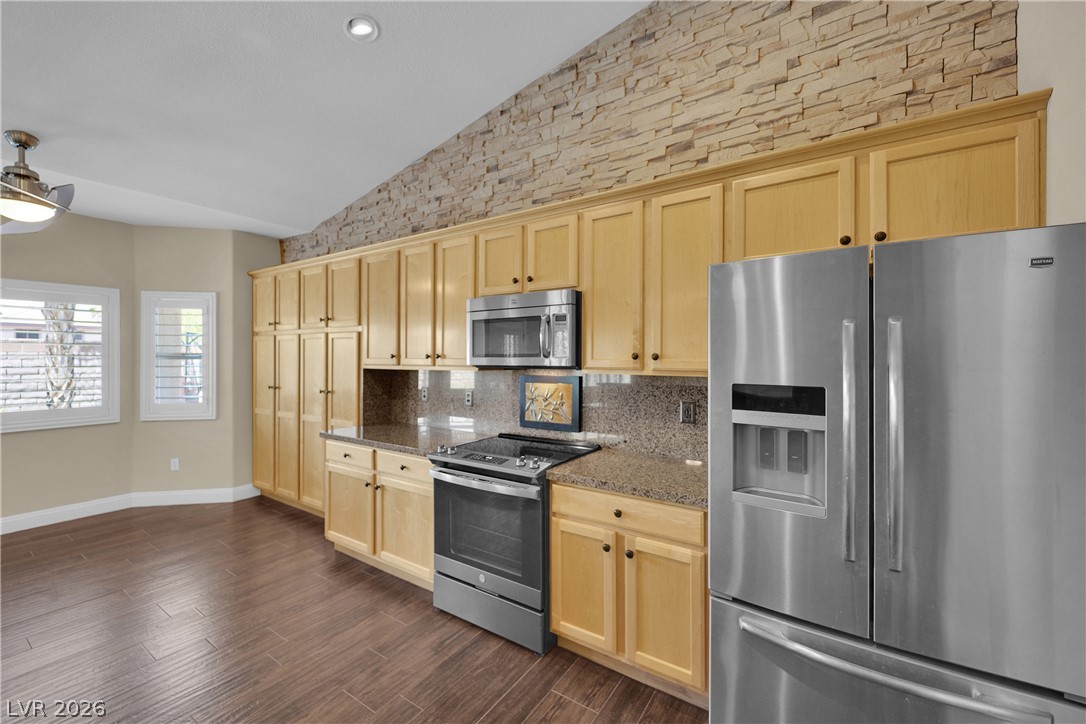 5812 Bargull Bay Avenue Las Vegas NV 89131