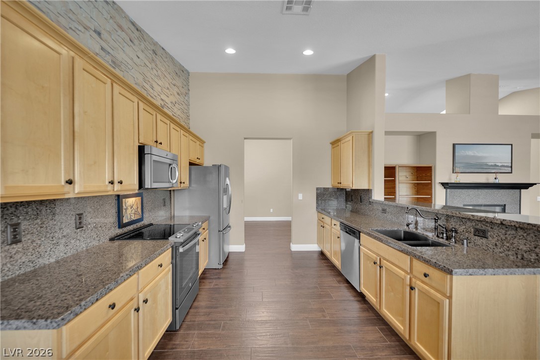 5812 Bargull Bay Avenue Las Vegas NV 89131