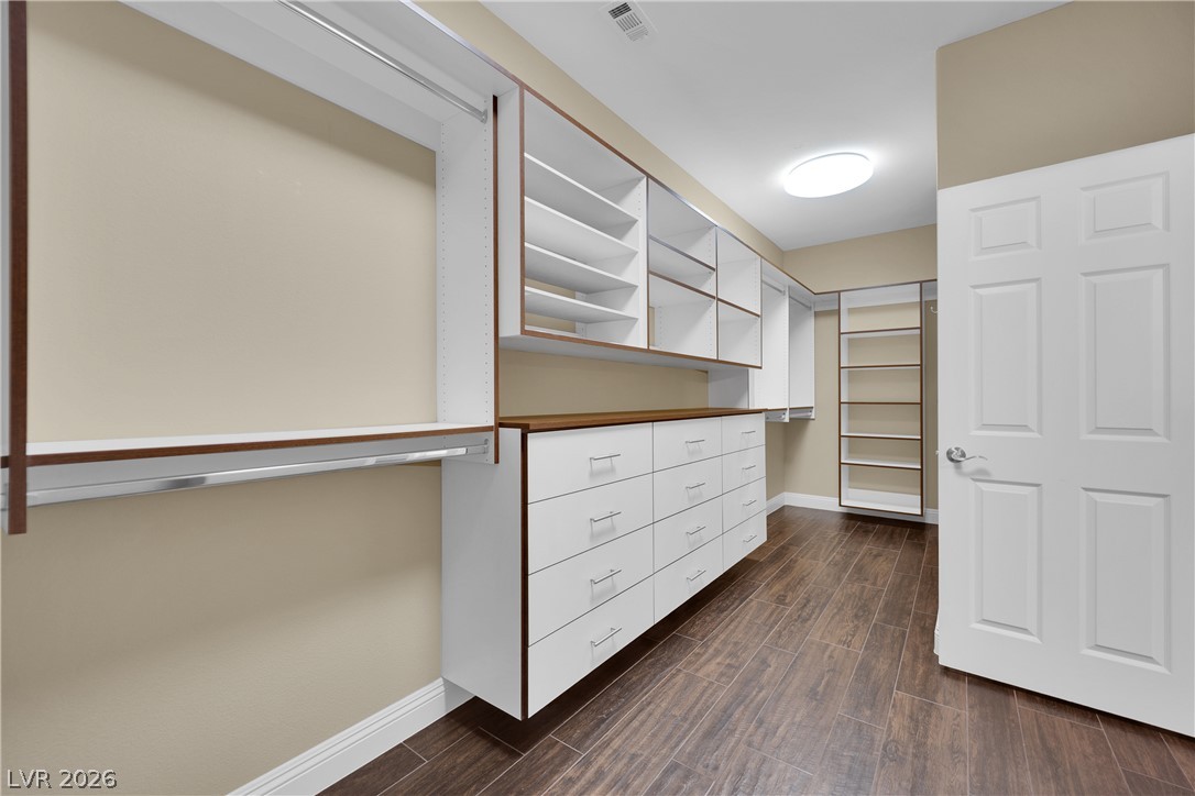 5812 Bargull Bay Avenue Las Vegas NV 89131